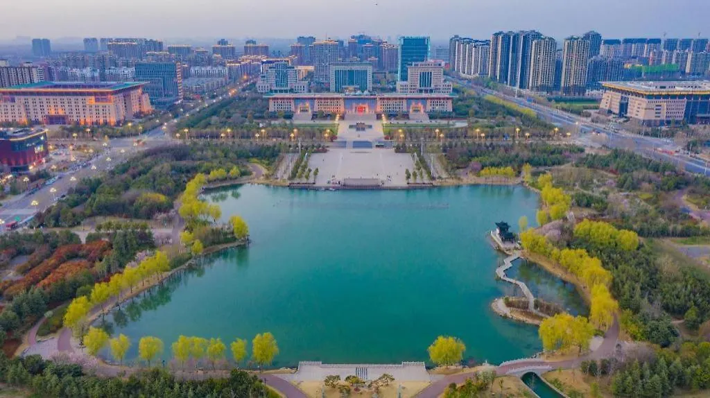 Grand Madison Xuchang Beihai Hotel