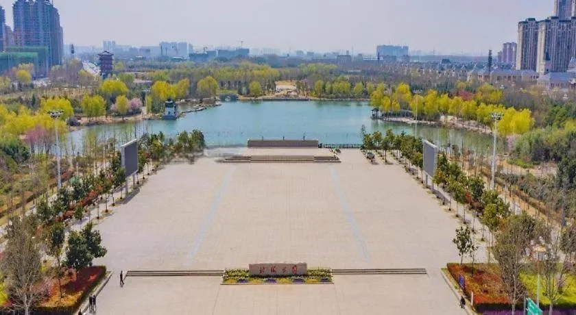 Grand Madison Xuchang Beihai 4*,  Cina